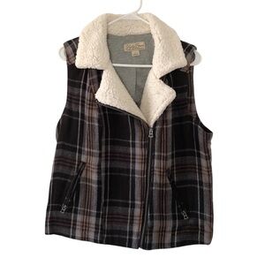 Lucky Brand Asymmetrical Plaid Sherpa Vest Size Large Prairie Preppy